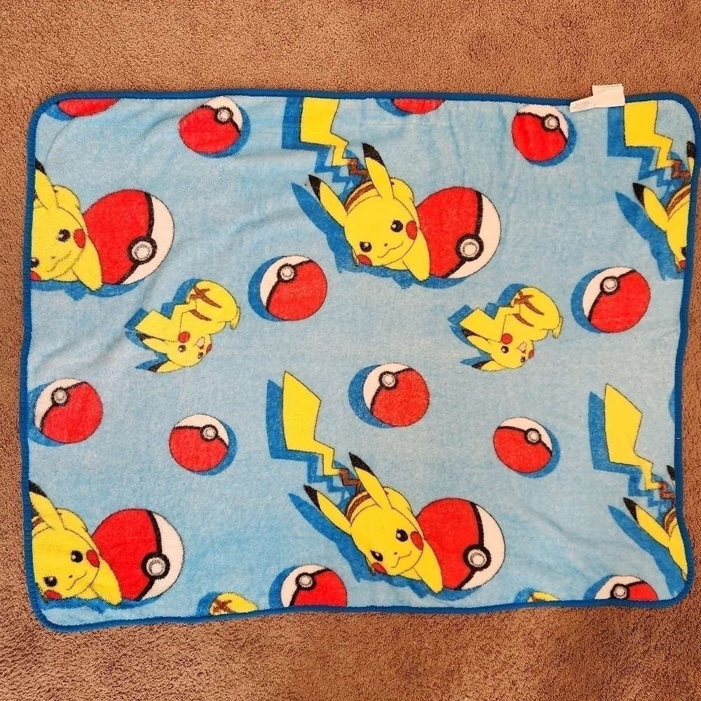 Northwest Company Pokemon Pokeball Power Pikachu Blue Throw Blanket Kids 46